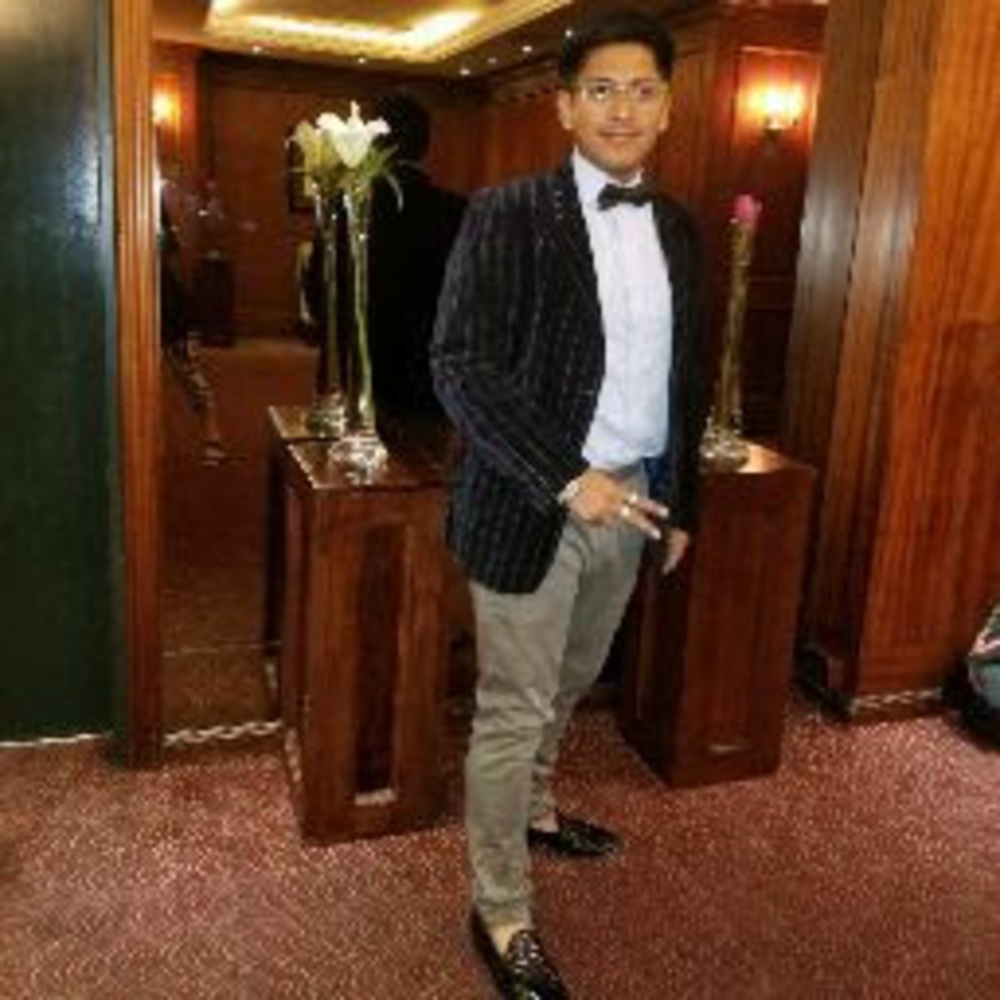 Meet your Posher, Eddu